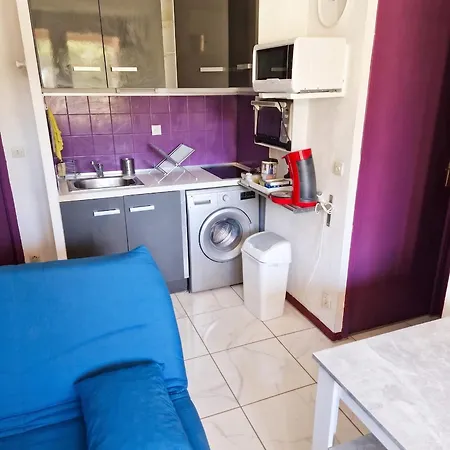 Cosy à Gruissan, Piscine Partagée, 25 M² *