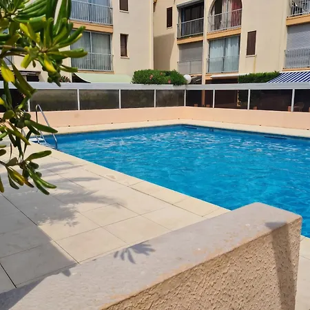 Cosy à Gruissan, Piscine Partagée, 25 M²